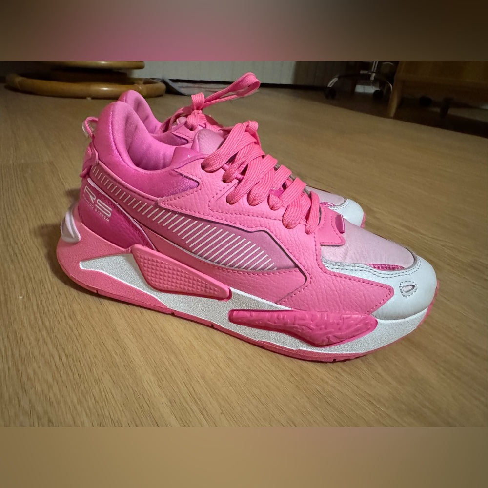 Puma Women's Pink and White Sneakers